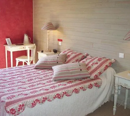 מלון Belle Rive Gagnac-sur-Cere